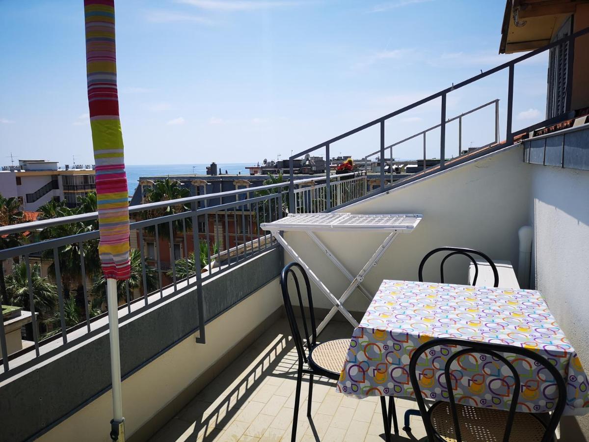 Elizabeth'S House Apartment Сан Ремо Екстериор снимка